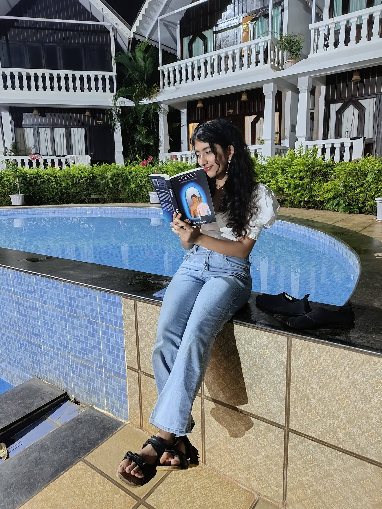 Divya Tarak author photo